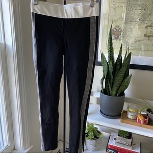 Zara leggings with b&w stripe